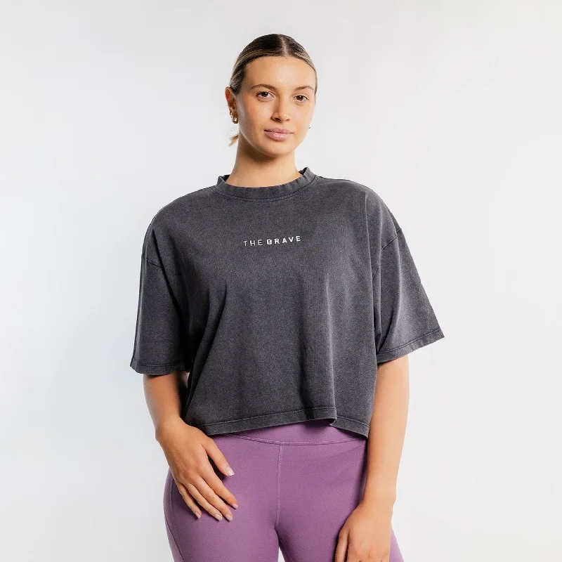 THE BRAVE - WOMEN'S LIFESTYLE OVERSIZED CROPPED T-SHIRT - BLACK ACID WASH