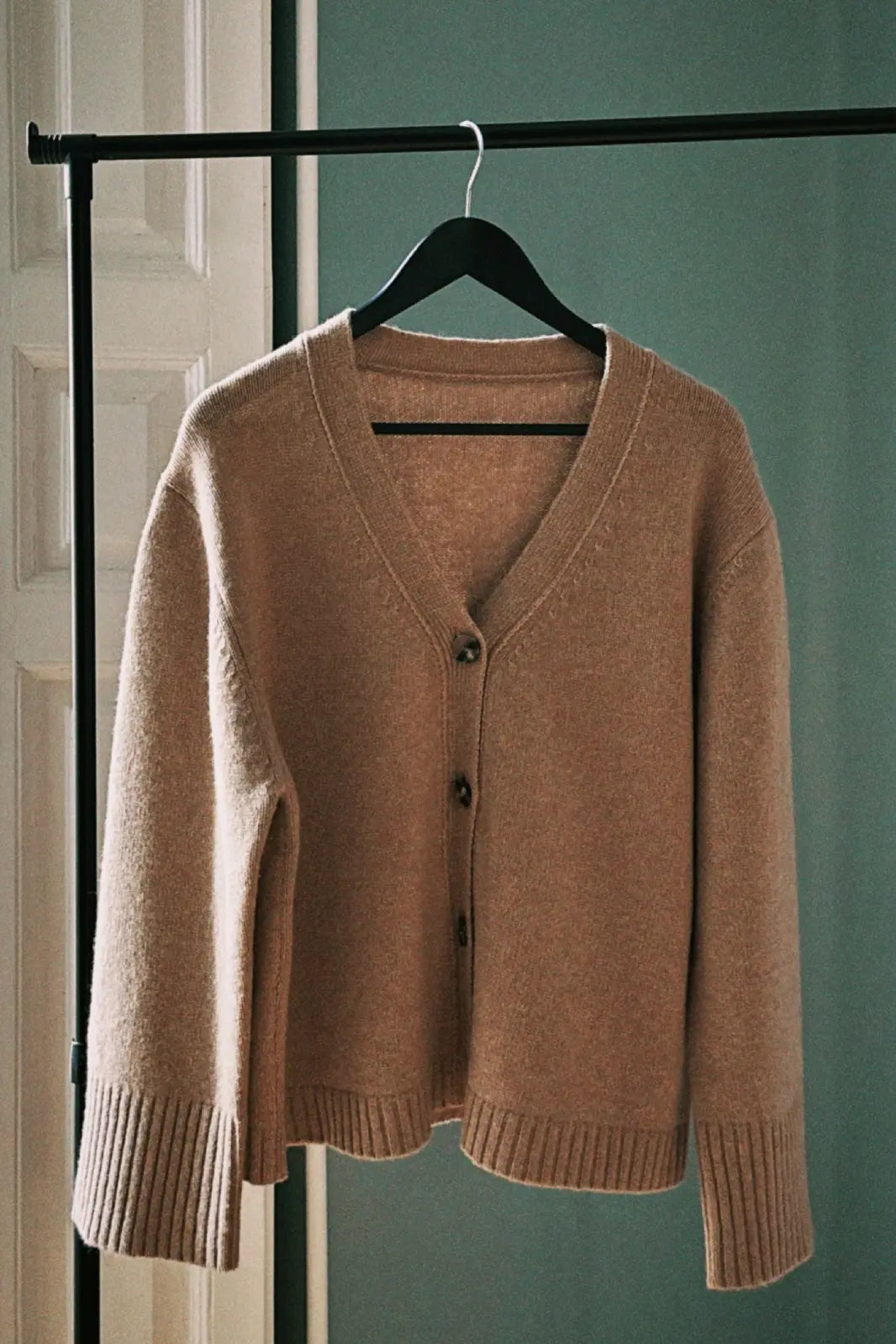 Sample 4 cardigan