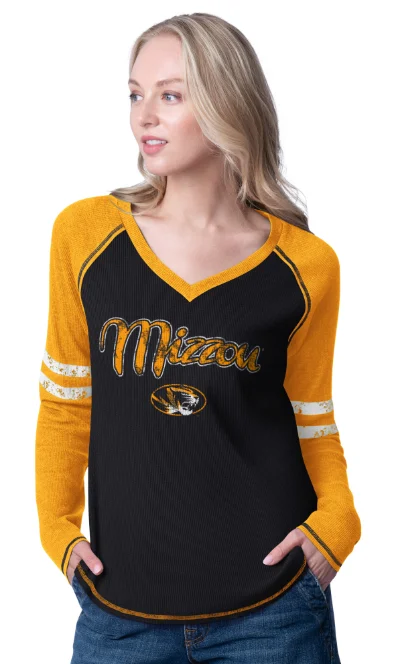 Mizzou Tigers G-III 4Her Sports Womens Winner V-Neck Thermal Mizzou Script Tiger Head Black and Gold Long Sleeve